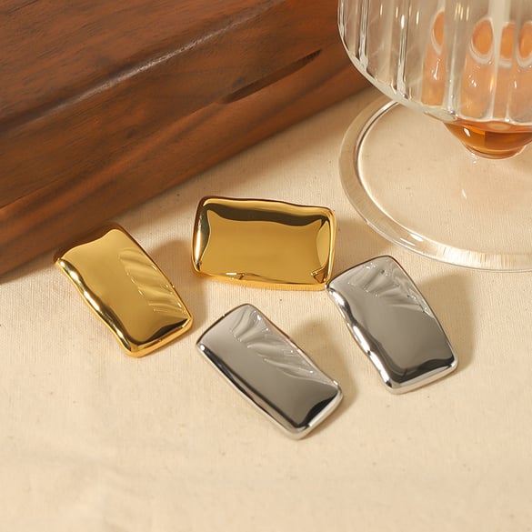 1 paire de boucles d&#39;oreilles rectangulaires lisses en acier inoxydable plaqué or 18 carats personnalisées pour bijoux pour femmes à porter au quotidien