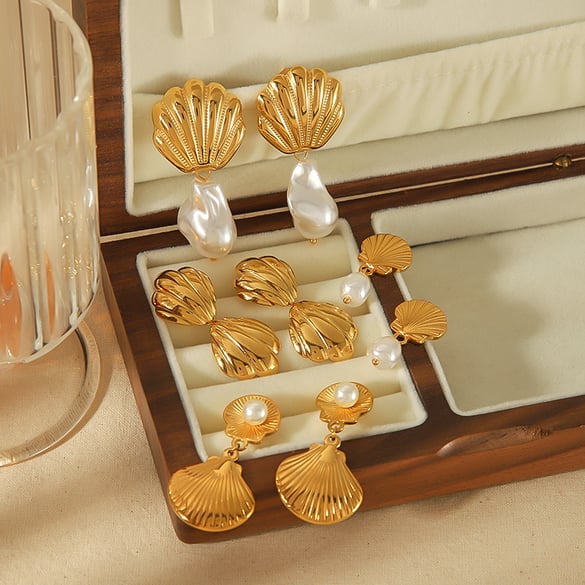 1 pair of creative classic 18k gold-plated stainless steel geometric shell texture pearl pendant earrings for women's jewelry for daily wear