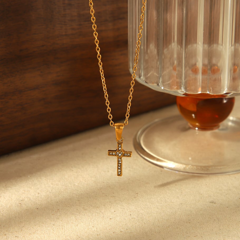 1 piece of simple classic 18k gold-plated stainless steel diamond heart cross necklace for women's daily wear Picture4