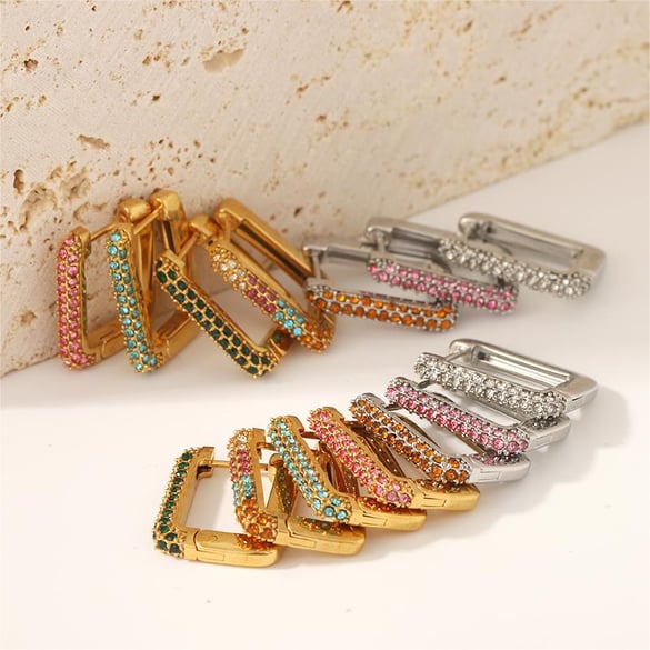 1 par de elegantes y sencillos aretes rectangulares de circonitas de colores de acero inoxidable chapado en oro de 18k para mujer para uso diario