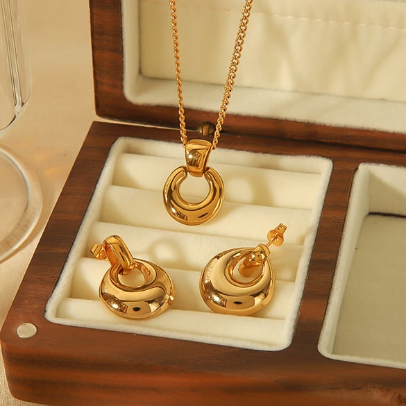 1 paio di orecchini pendenti geometrici lucidi in acciaio inossidabile placcato oro 18k classici alla moda per gioielli da donna da indossare ogni giorno