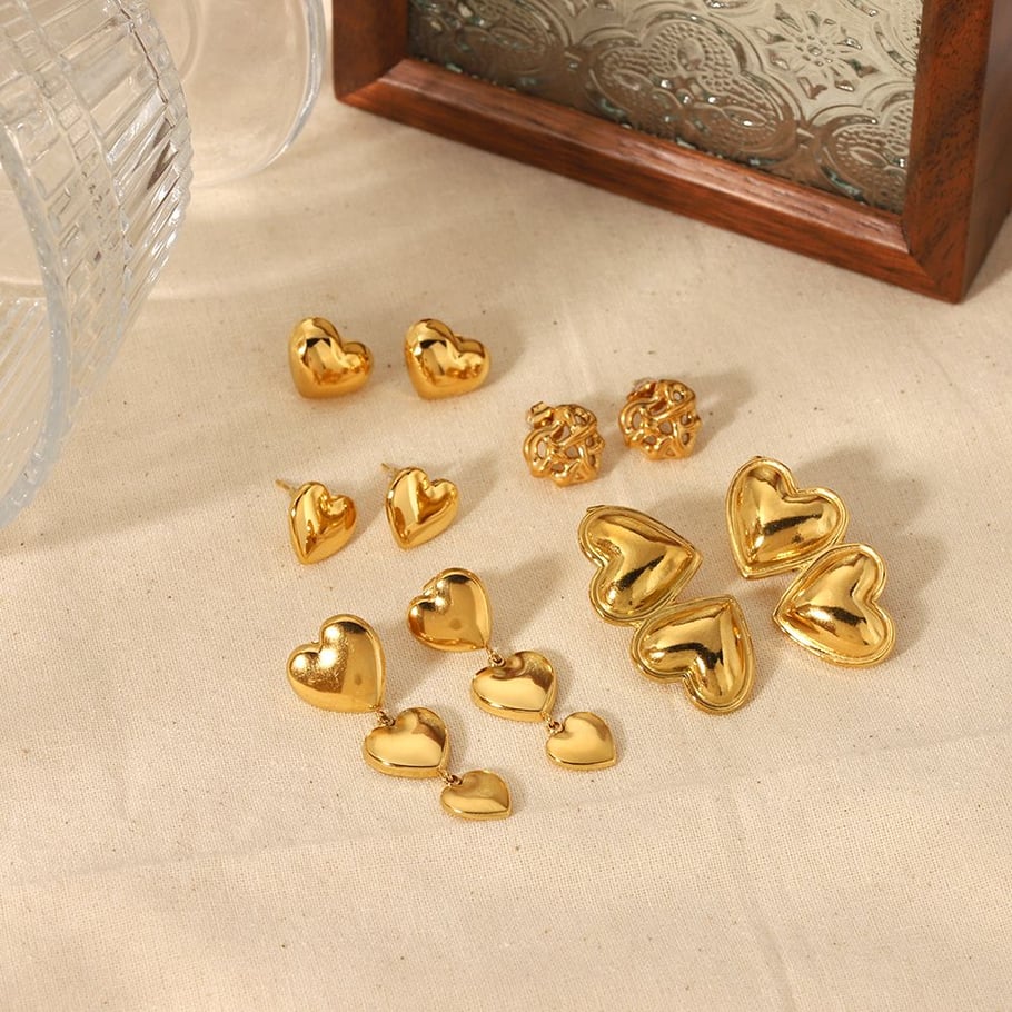1 pair of classic fashion 18k gold-plated stainless steel geometric shiny heart-shaped earrings for women's jewelry for daily wear Picture4