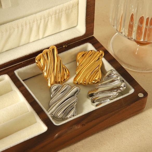 1 pair of classic fashion 18k gold-plated stainless steel rectangular geometric stripe texture earrings for women's jewelry for daily wear 2