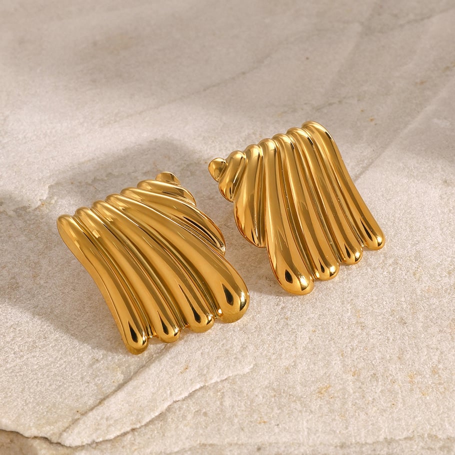 Europäische und amerikanische Ohrringe aus 18 Karat Gold und Edelstahl mit quadratischer Wellenstruktur, einfache geometrische Ohrringe aus Titanstahl im gleichen Stil von Internet-Berühmtheiten Bild6