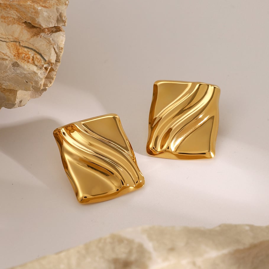 Europäische und amerikanische Ohrringe aus 18 Karat Gold und Edelstahl mit quadratischer Wellenstruktur, einfache geometrische Ohrringe aus Titanstahl im gleichen Stil von Internet-Berühmtheiten Bild12