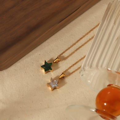 1. Simple and stylish 18k gold-plated stainless steel geometric star pendant necklace for women to wear daily h5 Picture3