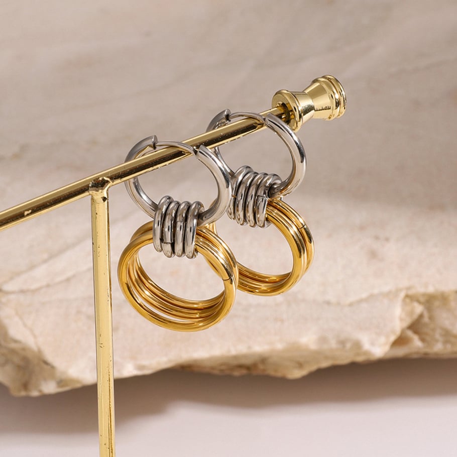 18K Gold Edelstahl Ohrringe Farbe passender polierter Stahlring hängend drei Goldringe Titan Stahl Ohrringe Bild5