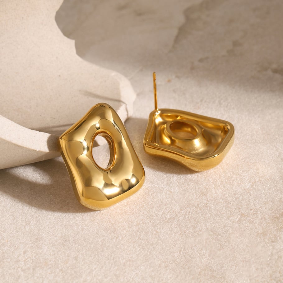 18 Karat Gold Edelstahl speziell geformte hohle Ohrringe Europäische und amerikanische Nische einzigartiges Design hochwertige geometrische Ohrringe aus Titanstahl Bild4