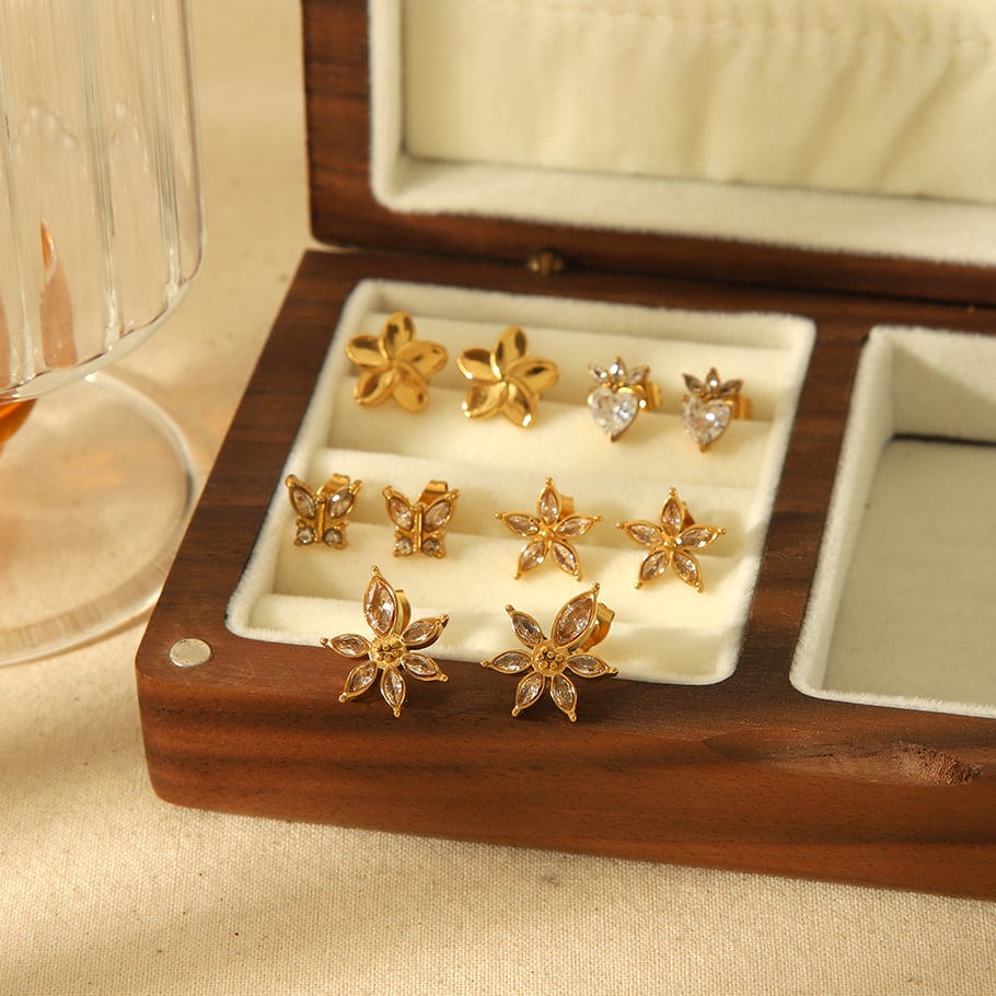 1 pair of exquisite and fashionable 18k gold-plated stainless steel zircon flower butterfly earrings for women for daily wear Picture3