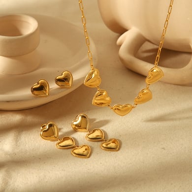 1 paire de boucles d&#39;oreilles pendantes en forme de cœur en acier inoxydable plaqué or 18 carats, élégantes et stylées, pour femme, à porter au quotidien h5 Image3