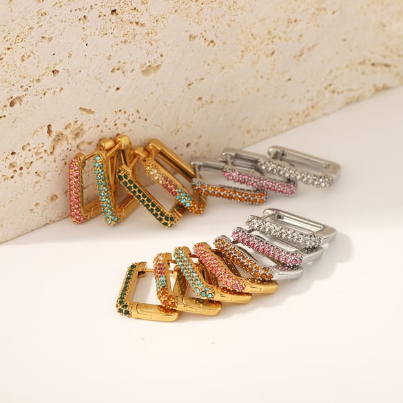1 par de elegantes y sencillos aretes rectangulares de circonitas de colores de acero inoxidable chapado en oro de 18k para mujer para uso diario 2
