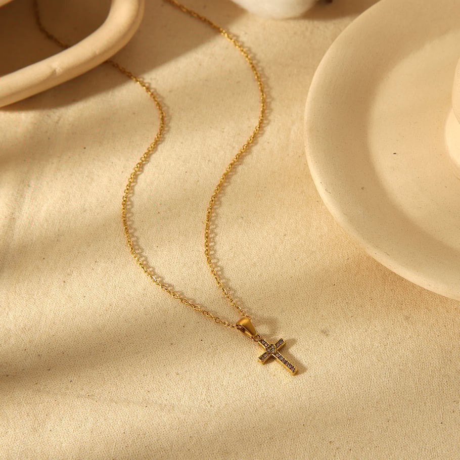 1 piece of simple classic 18k gold-plated stainless steel diamond heart cross necklace for women's daily wear Picture3