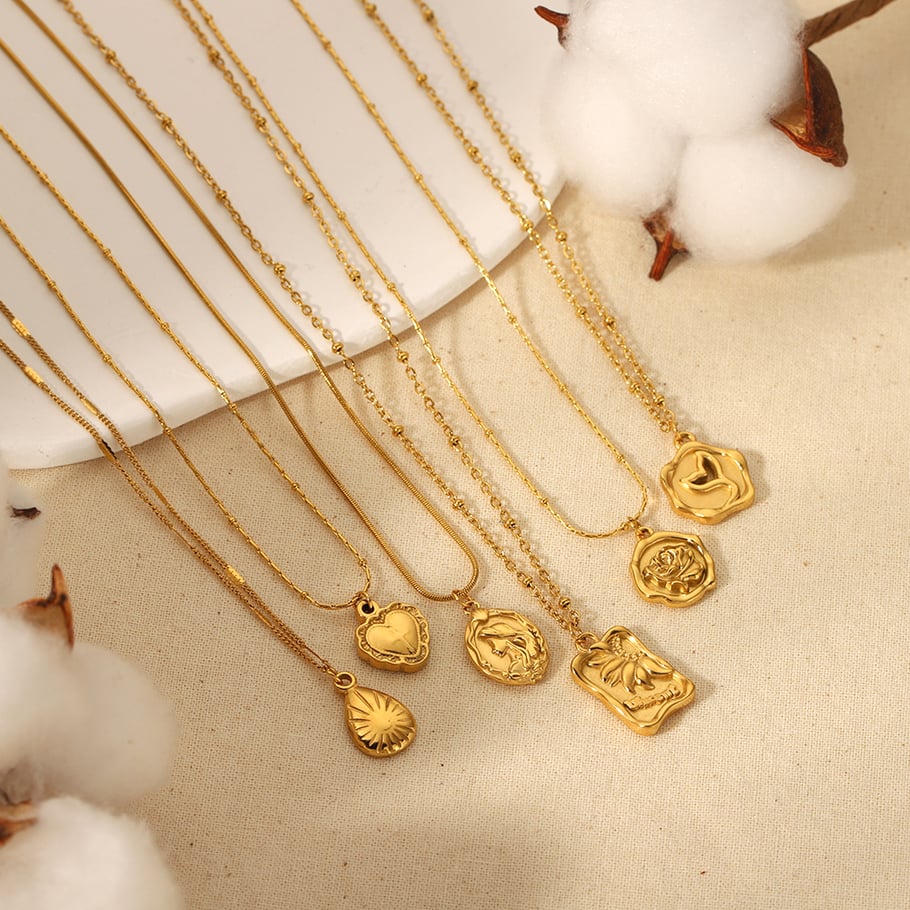 1 piece classic fashion 18k gold plated stainless steel geometric rectangular heart pendant necklace women's jewelry daily wear Picture3