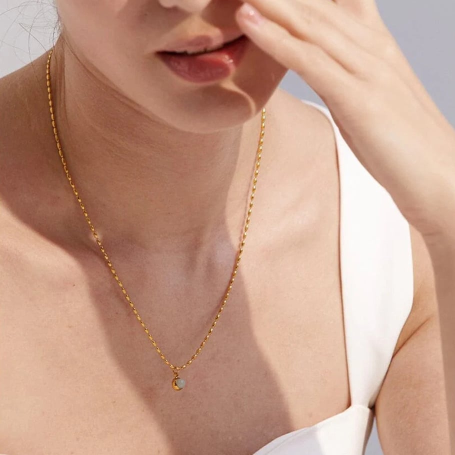 1 Piece Simple Elegant Style Geometric Stainless Steel 18K Gold Inlay Artificial Gemstones Women's Pendant Necklace Picture3