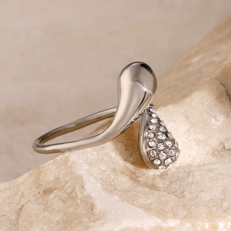1 Piece Simple Style Droplet Shape Stainless Steel 18k Gold Inlay Rhinestones Women's Adjustable Rings Picture6