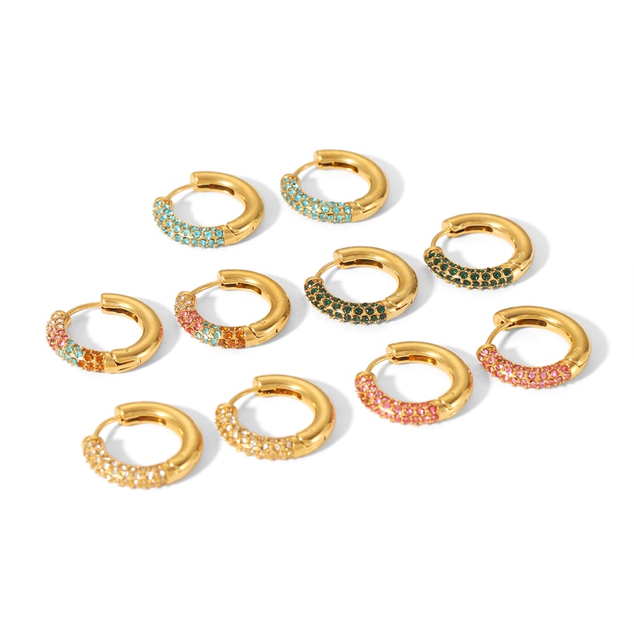 1 Paar Creolen aus der Simple Series mit süßen geometrischen Motiven aus Edelstahl mit 18 Karat Vergoldung und Strasssteinen für Damen Bild5