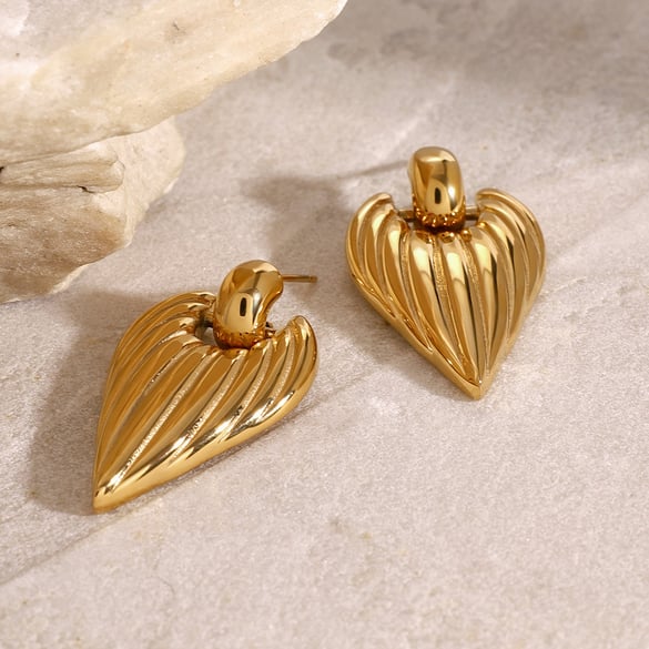 1 Pair Simple Series Retro Heart Stainless Steel 18K Gold Plated Women Drop Earrings 2