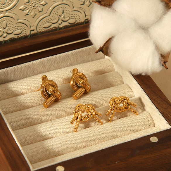1 Pair Simple Series Classic Geometric Stainless Steel 18K Gold Plated Women Stud Earrings 2