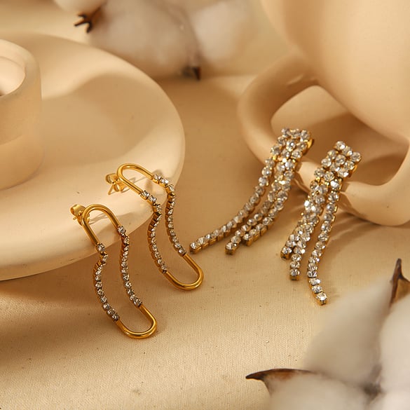 1 Pair Luxurious Series Elegant Tassel 18K Gold Plated Zircon Women Stud Earrings 2