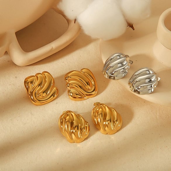 1 paio di orecchini a bottone da donna in acciaio inossidabile placcato oro 18K, serie semplice e geometrica