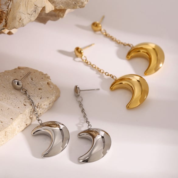 1 paio di orecchini pendenti da donna in acciaio inossidabile placcato oro 18 carati, serie semplice, con sole/luna 2
