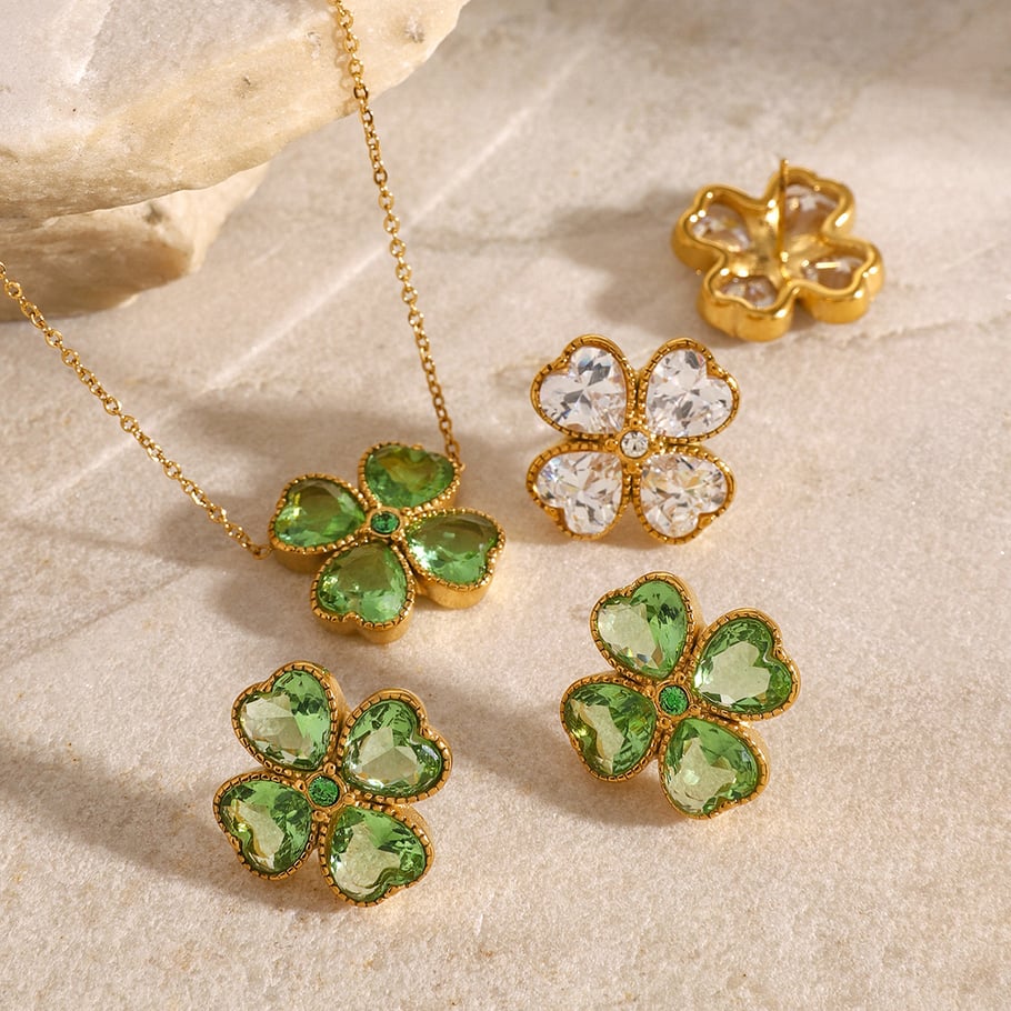 1 Piece Simple Elegant Style Four-leaf Clover Shape Stainless Steel 18K Gold Plated Inlay Zircon Women's Pendant Necklace Picture4