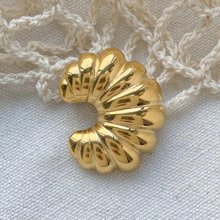 1 Piece Unique Retro Style Horn-shaped Stainless Steel 18K Gold Plated Women's Brooch Picture5