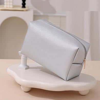 1 Piece Simple Fashionable Style Solid Color PU Women's Makeup Bag h5 Picture6