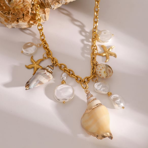 1 Piece Simple Vacation Style Marine Creature Shape Stainless Steel 18K Gold Plated Shell Women's Pendant Necklace