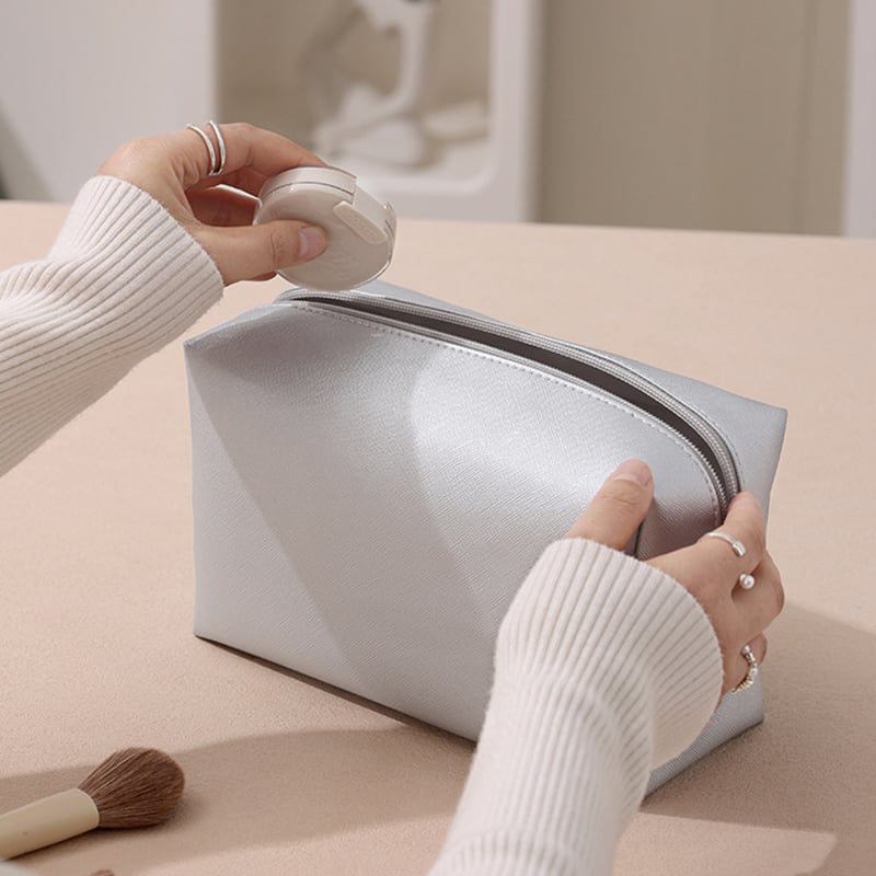 1 Piece Simple Fashionable Style Solid Color PU Women's Makeup Bag Picture7