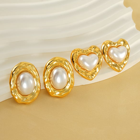 1 Pair Light-Luxury Casual Style Oval Heart Shape Stainless Steel 18K Gold Plated Inlay Artificial Pearl Women's Stud Earrings 2