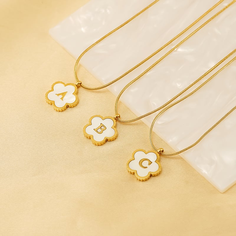 1 Stück Simple Series Daily Letter Edelstahl 18 Karat vergoldete Muschel-Halsketten für Damen Bild5