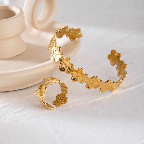 1 Piece Simple Series Retro Flower Stainless Steel 18K Gold Plated Women Bangles 2