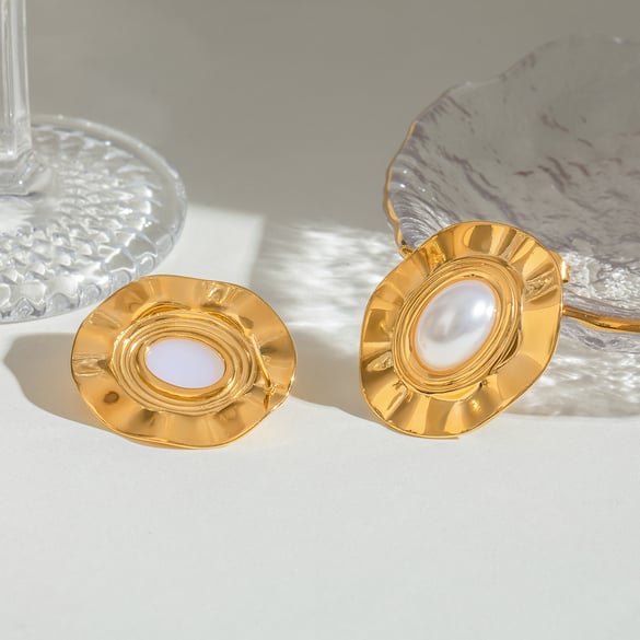 1 par de aretes de botón para mujer, de acero inoxidable, chapados en oro de 18 quilates, con diseño geométrico retro de la serie clásica