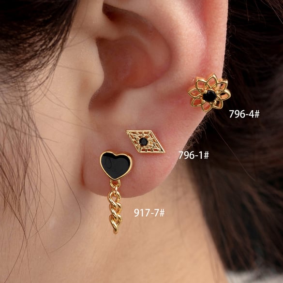 1 Pair Simple Series Classic Heart Titanium Steel No Plating Material Zircon Women Stud Earrings