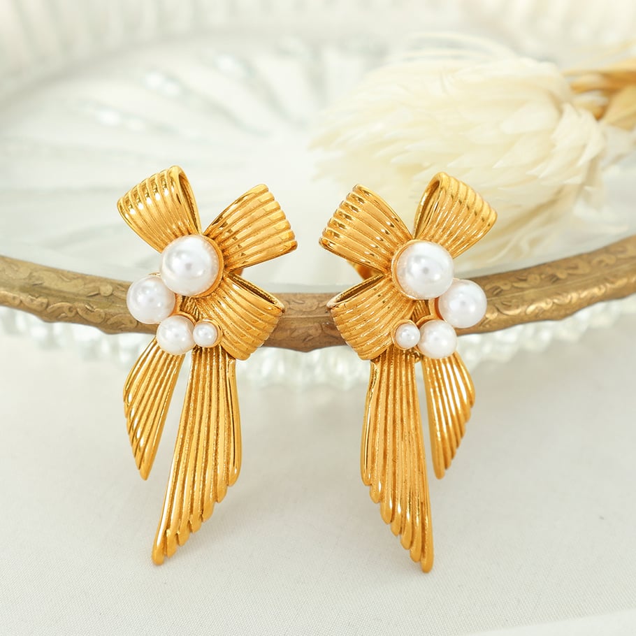 1 par de pendientes colgantes de acero inoxidable con perla artificial chapada en oro de 18 quilates y nudo de lazo retro de serie clásica para mujer h5Imagen6