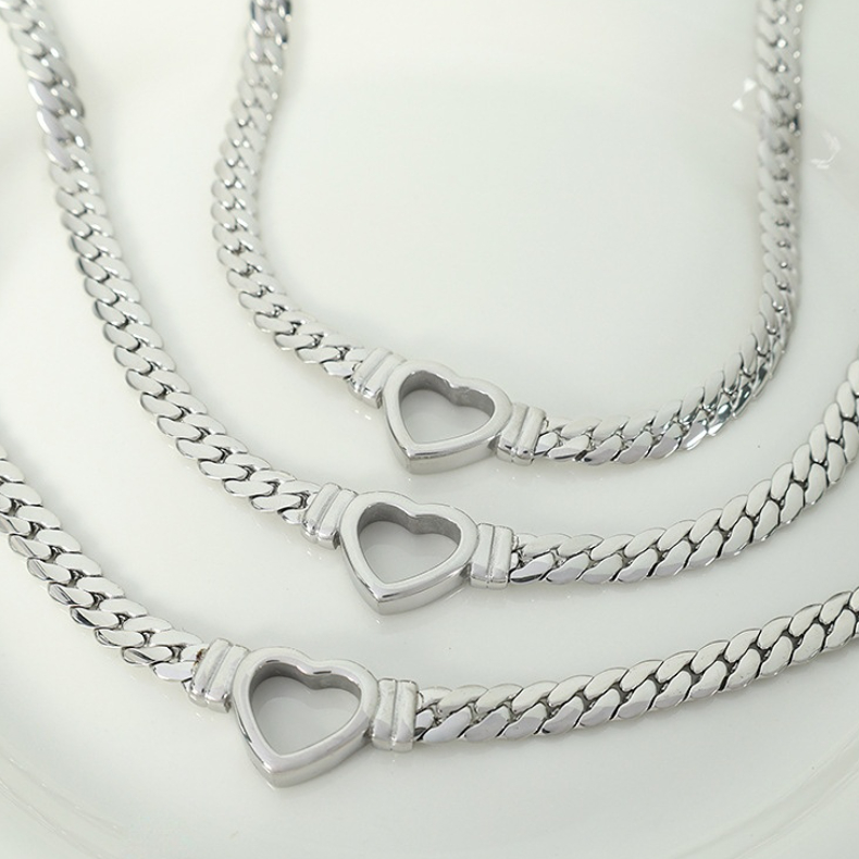 1 Pair Small design simple light luxury personality love necklace female trend fashion titanium steel gold-plated Cuban necklace women's pendant necklace Picture7