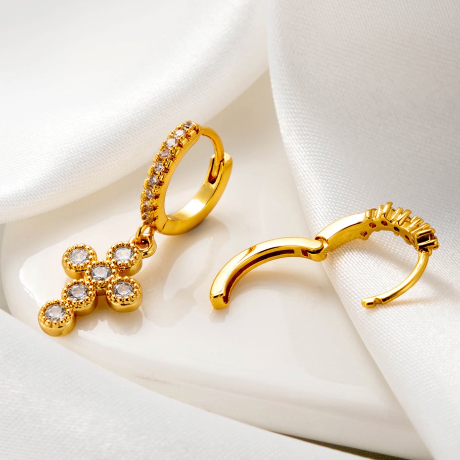 1 Pair Simple Series Classic Flower Copper No Plating Material Zircon Women Stud Earrings Picture7