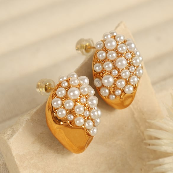 1 Pair Luxurious Series Elegant Heart Stainless Steel 18K Gold Plated Rhinestone Women Stud Earrings 2