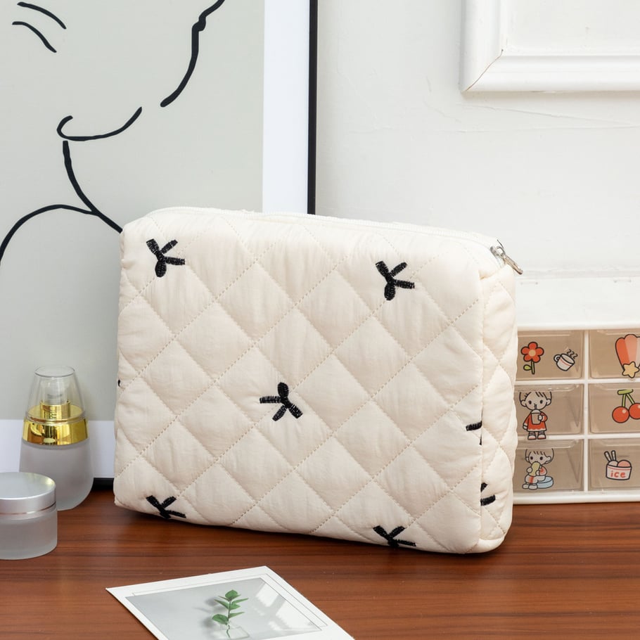 1 Piece Classic Travel Bowknot Portable Large Capacity Beauty Case With Random Printing Design Women's Quilted Cosmetic Bags Picture10