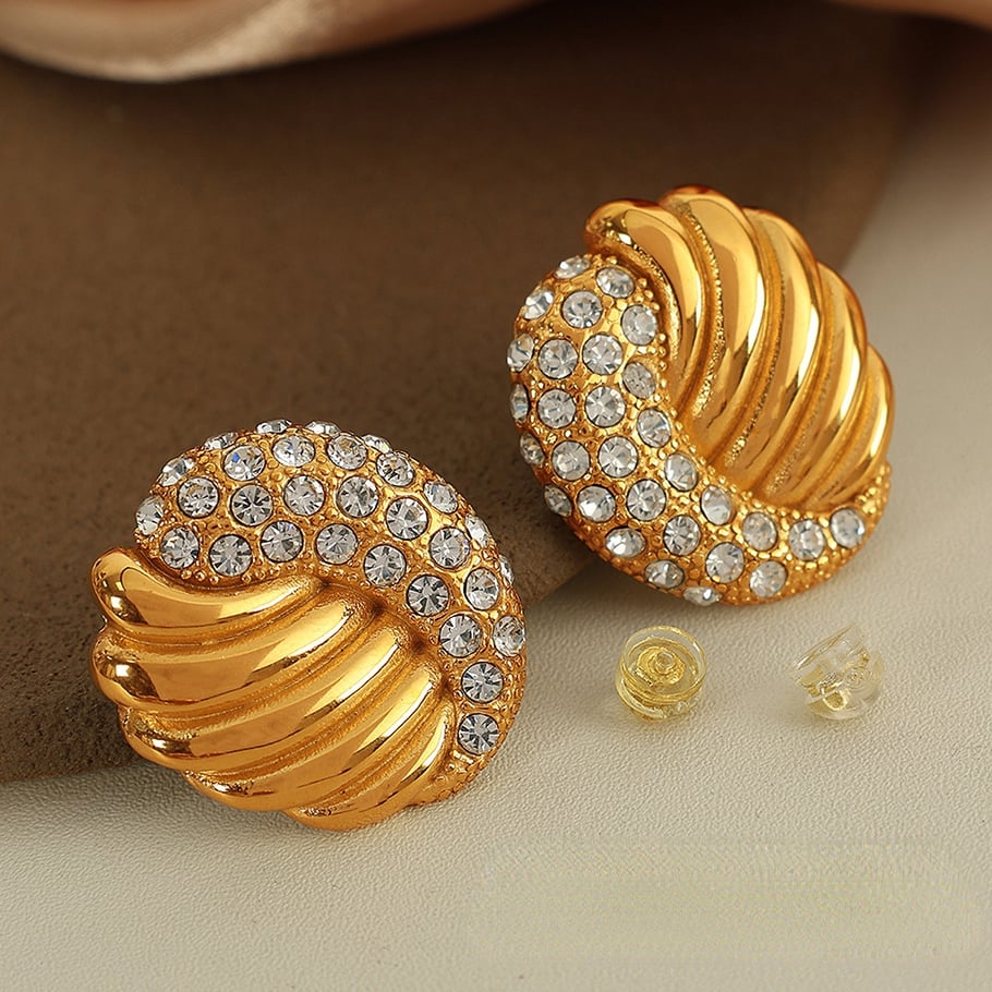 1 Pair Luxurious Series Retro Geometric Stainless Steel 18K Gold Plated Rhinestone Women Stud Earrings Picture4