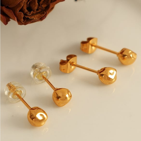 1 paio di orecchini a bottone da donna in acciaio al titanio con motivo geometrico semplice, serie semplice, placcati in oro 18 carati 2