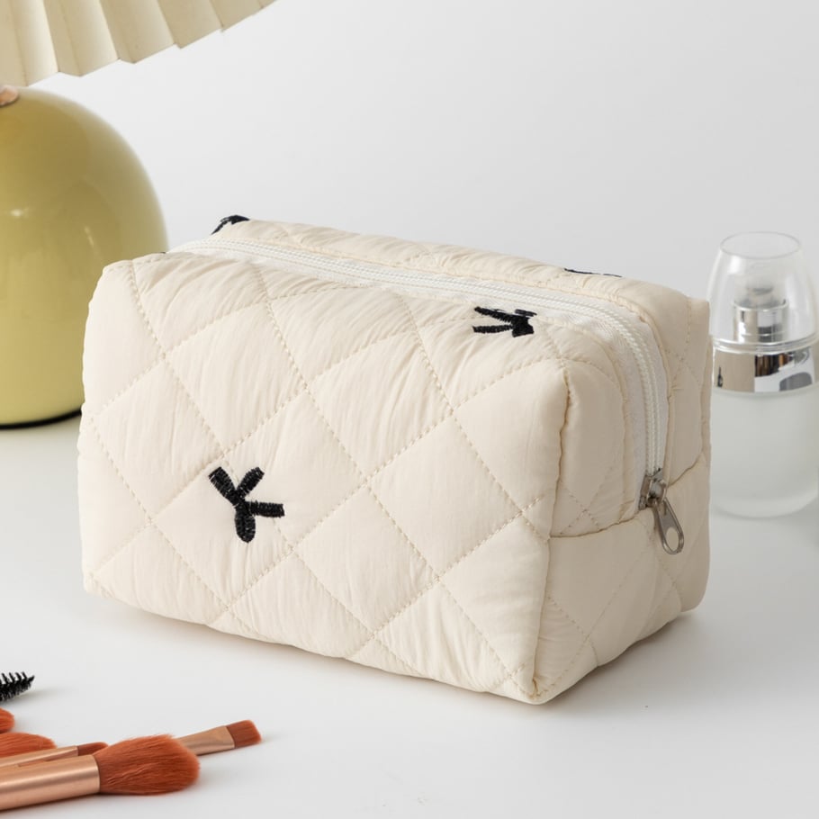 1 Piece Classic Travel Bowknot Lightweight Large Capacity Pouch With Random Printing Design Women's Quilted Cosmetic Bags Picture10