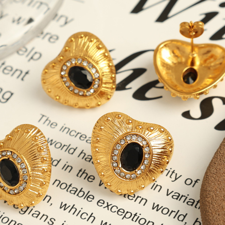 1 Pair Classic Series Retro Heart Stainless Steel 18K Gold Plated Zircon Women Stud Earrings Picture6