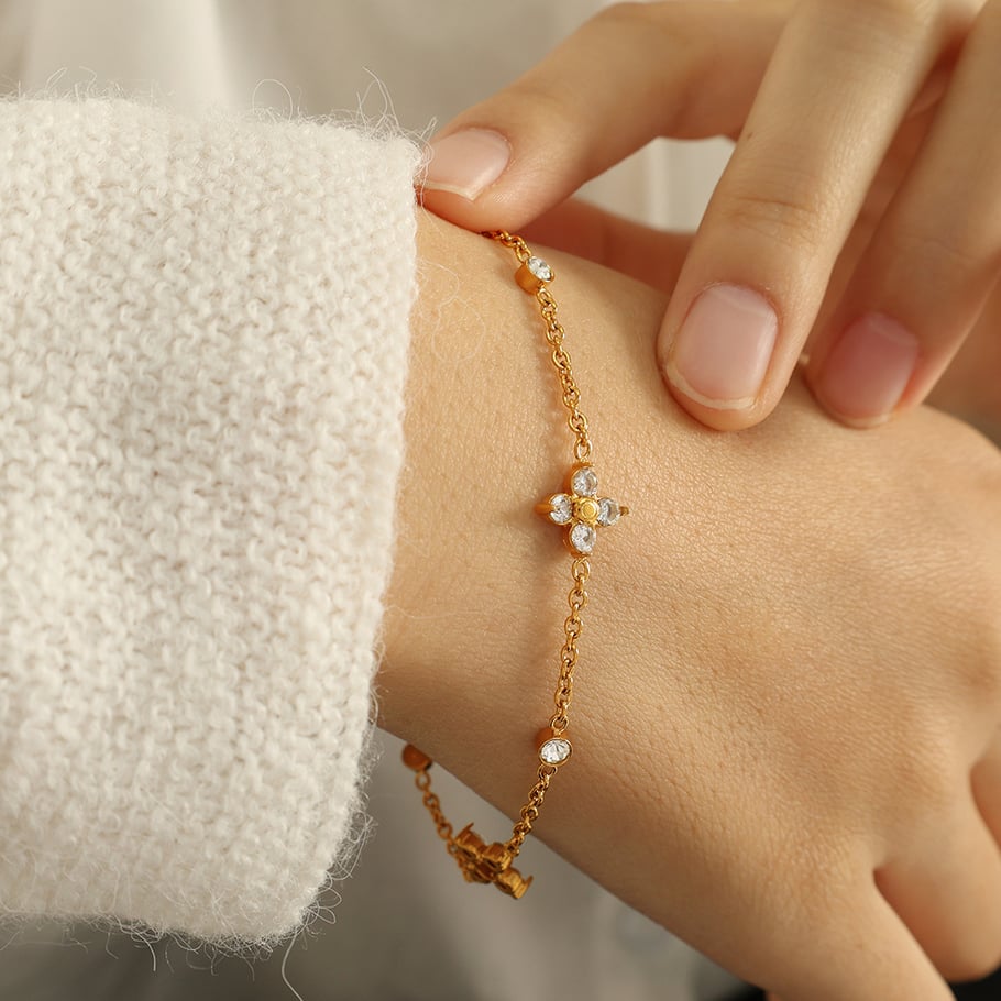 1 Piece Simple Series Simple Flower Stainless Steel 18K Gold Plated Zircon Women Charm Bracelets Picture6