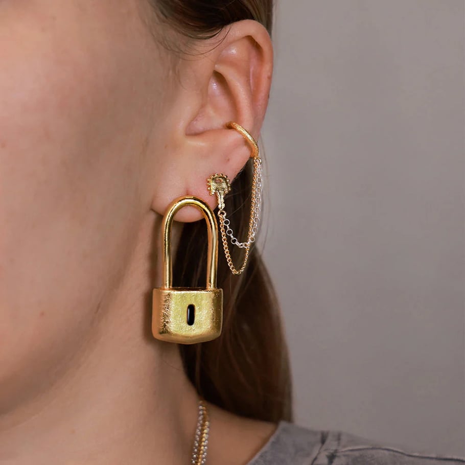 1 Pair Simple Series Europe and America Locker Stainless Steel 18K Gold Plated Women Stud Earrings Picture6