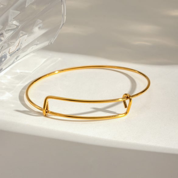1 stuk Eenvoudige serie Klassieke geometrische roestvrijstalen 18K vergulde damesarmbanden