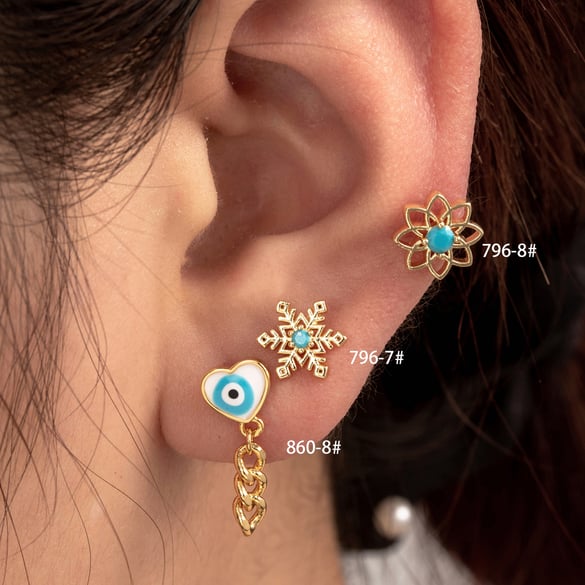 1 Paar Simple Series Daily Heart Titanstahl ohne Beschichtungsmaterial Zirkon Damen Ohrstecker