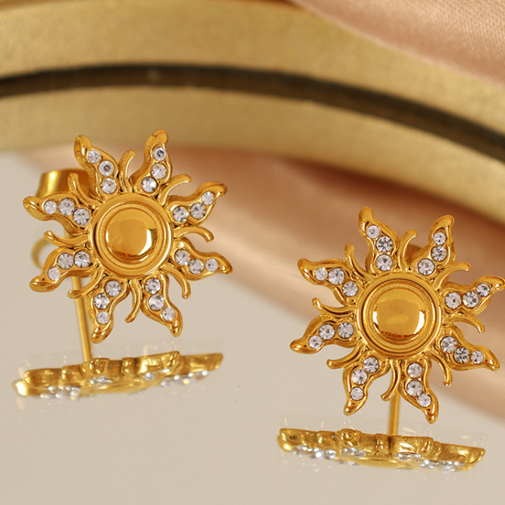 1 Pair Simple Series Retro Sun/Moon Stainless Steel 18K Gold Plated Rhinestone Women Stud Earrings Picture6