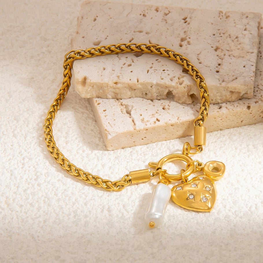 1 Stück Romantische Serie Elegantes Herz Edelstahl 18 Karat vergoldet Kunstperle Damen Charm Armbänder Bild4